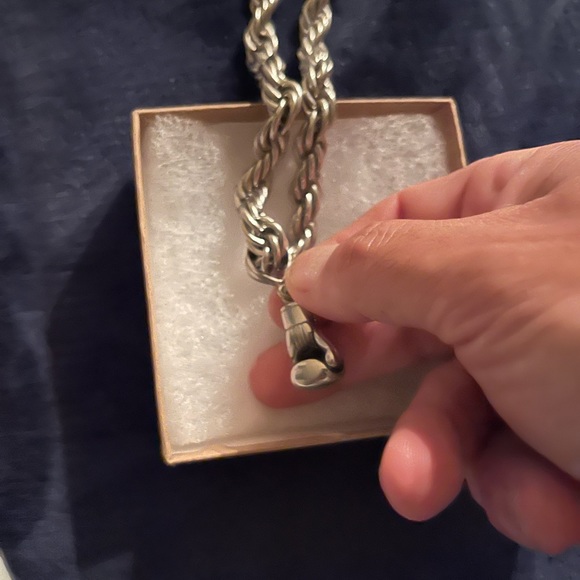 New 22inch 10 MM Stainless Steel Men’s Necklace with Boxing Glove Charm. - Picture 6 of 6